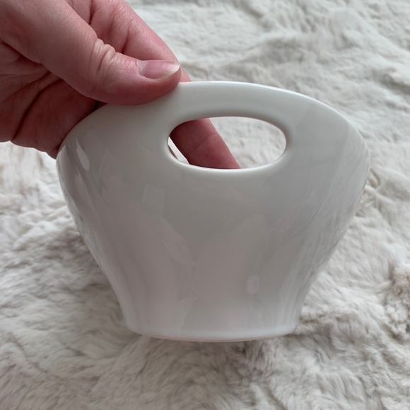 White Serving Dishes - Picture 10 of 11